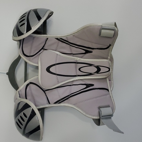 Warrior Other Used Lacrosse Shoulder Pads Poshmark